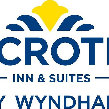 Microtel Inn & Suites By Wyndham - פן יאן מראה חיצוני תמונה