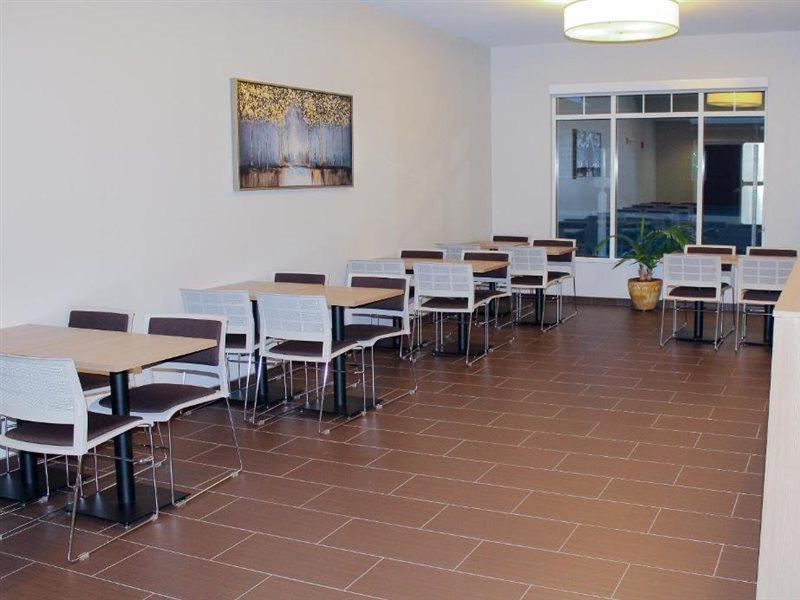 Microtel Inn & Suites By Wyndham - פן יאן מראה חיצוני תמונה