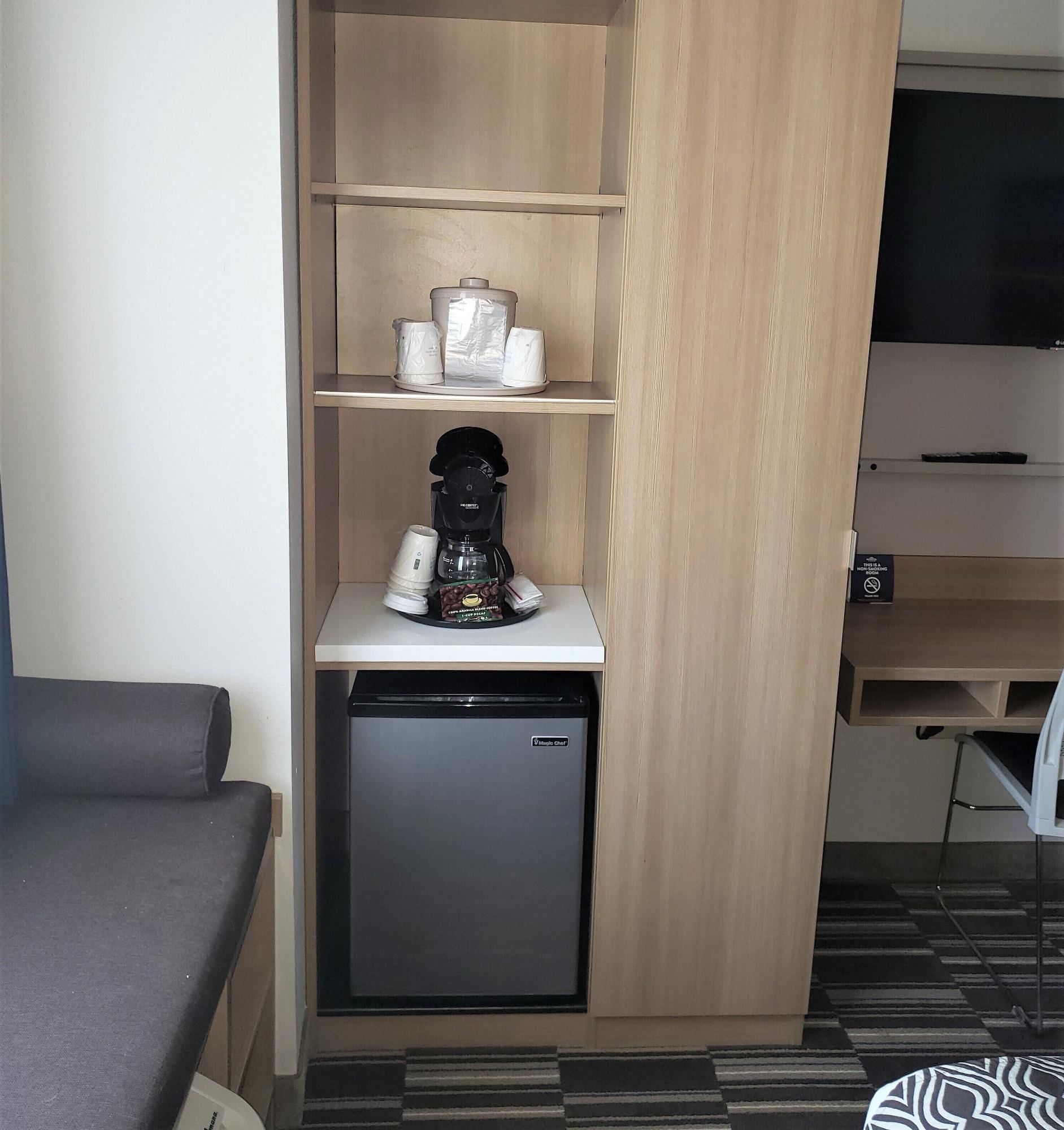 Microtel Inn & Suites By Wyndham - פן יאן מראה חיצוני תמונה