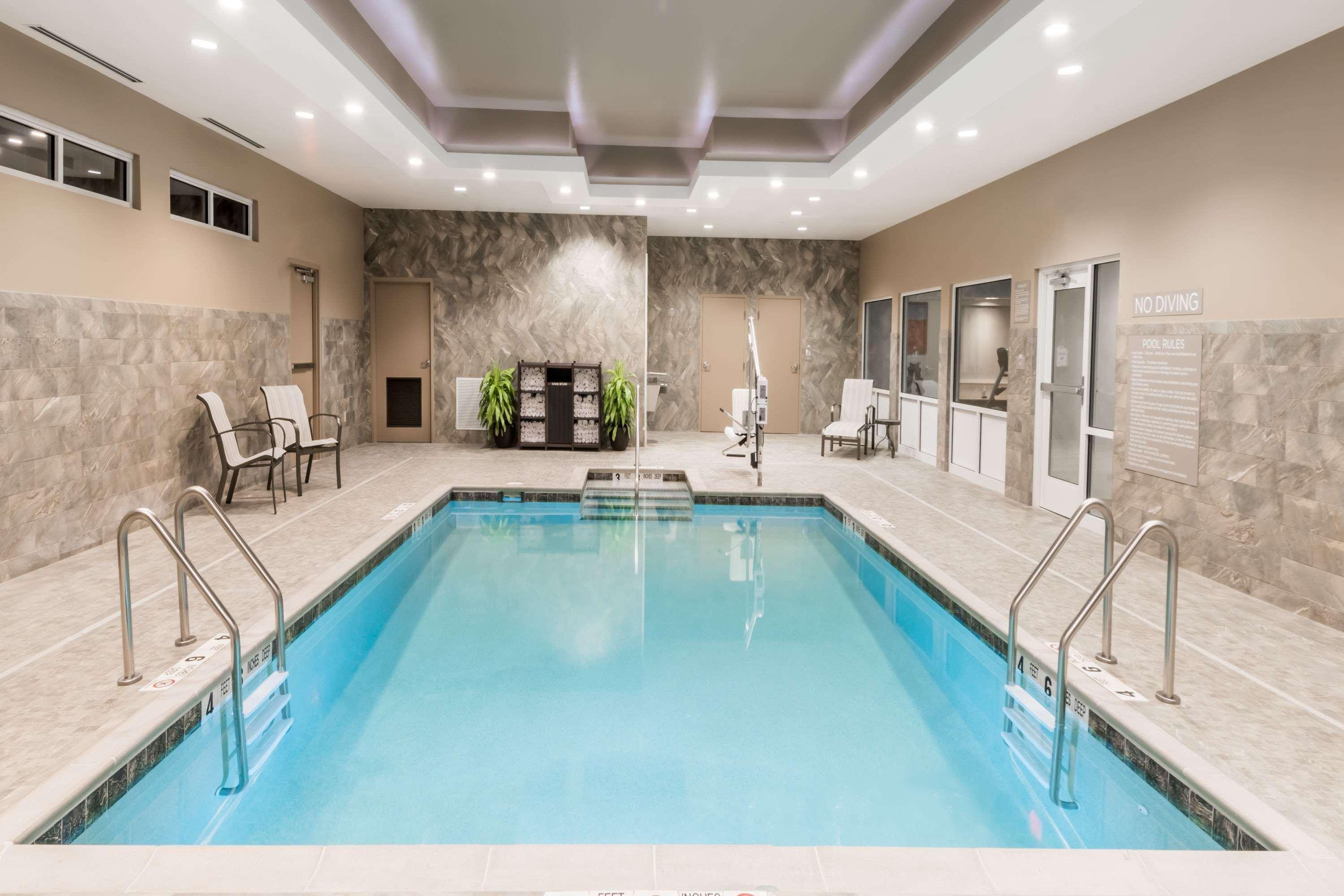 Microtel Inn & Suites By Wyndham - פן יאן מראה חיצוני תמונה