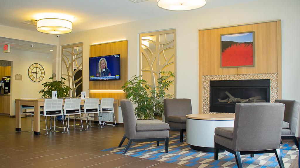 Microtel Inn & Suites By Wyndham - פן יאן מראה חיצוני תמונה