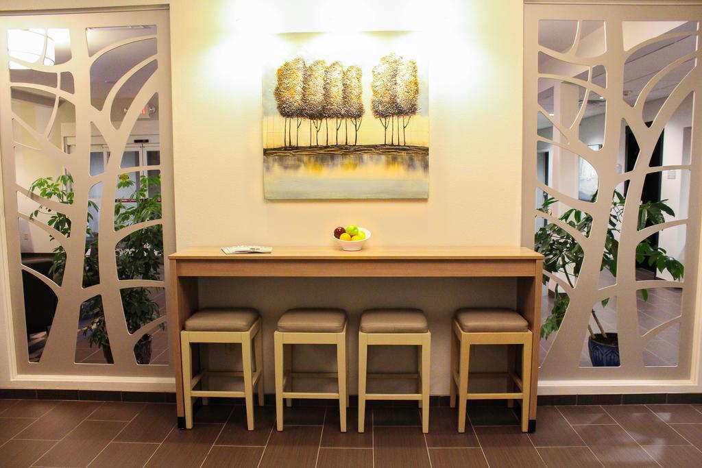 Microtel Inn & Suites By Wyndham - פן יאן מראה חיצוני תמונה