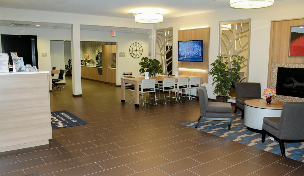 Microtel Inn & Suites By Wyndham - פן יאן מראה חיצוני תמונה