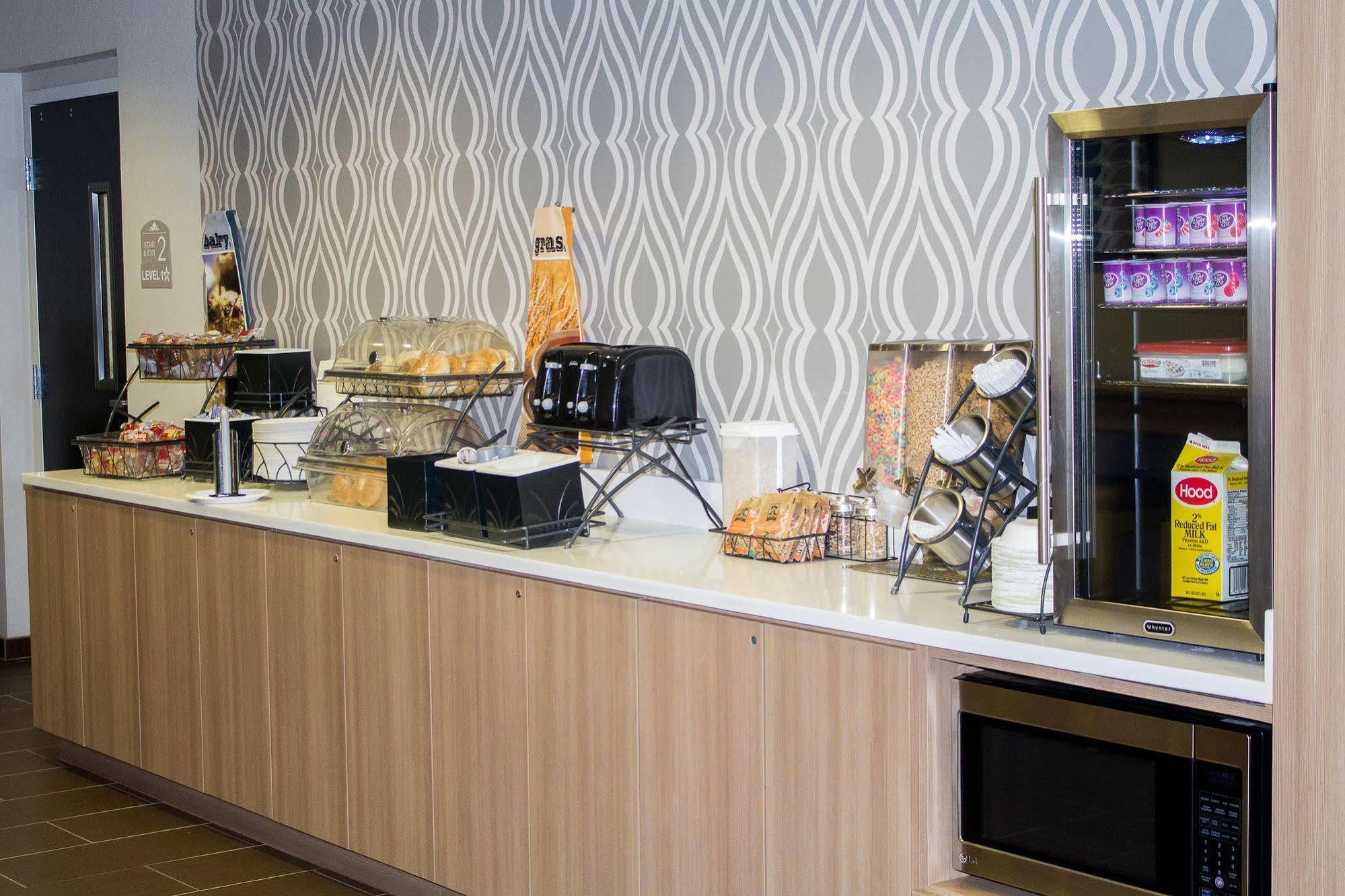 Microtel Inn & Suites By Wyndham - פן יאן מראה חיצוני תמונה