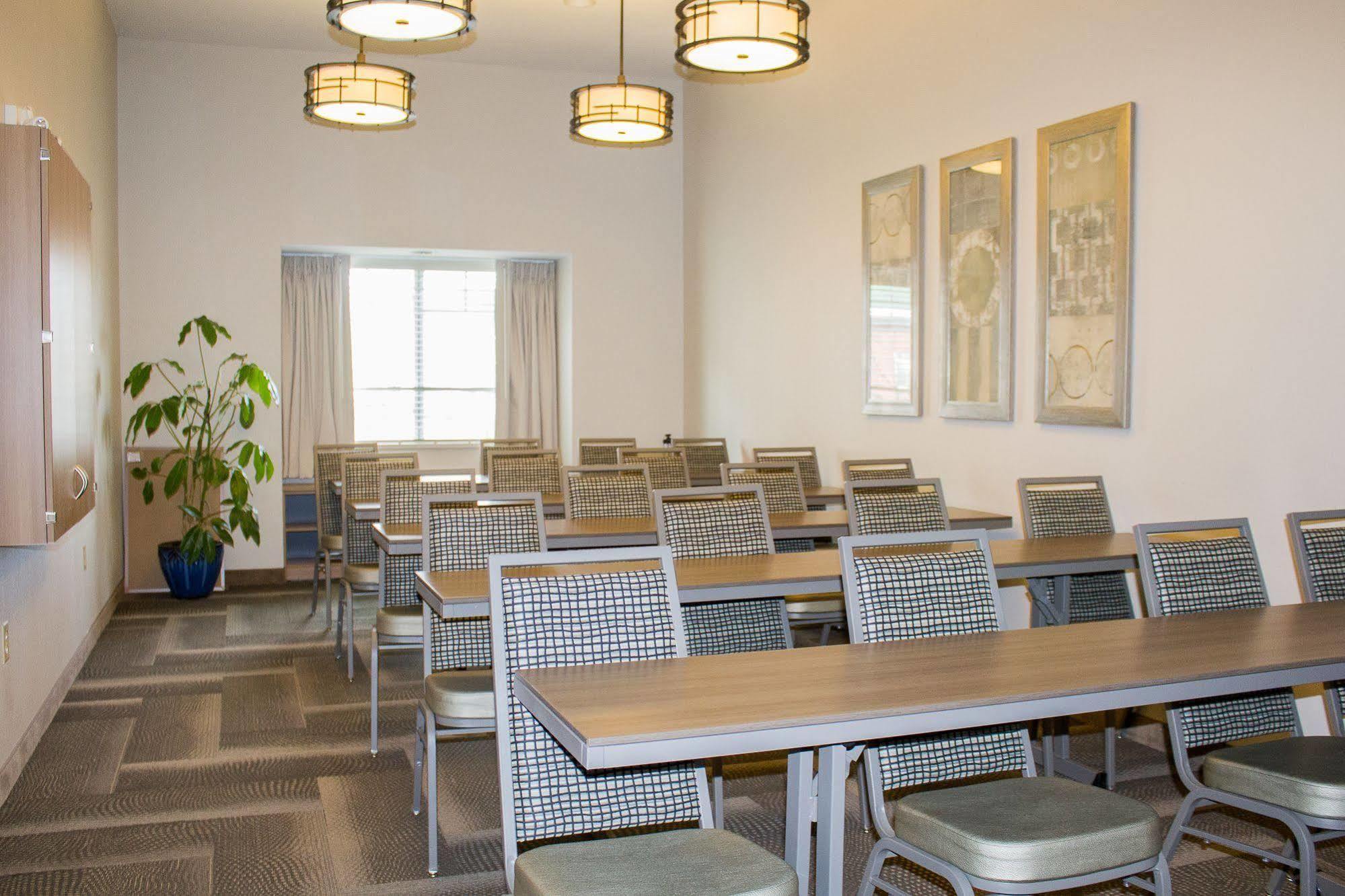 Microtel Inn & Suites By Wyndham - פן יאן מראה חיצוני תמונה